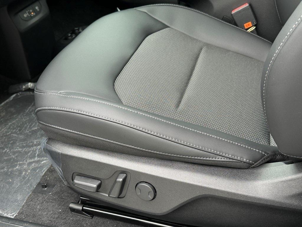 new 2025 Kia EV6 car, priced at $54,140