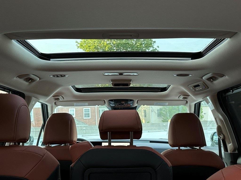 new 2025 Kia Carnival car, priced at $48,073