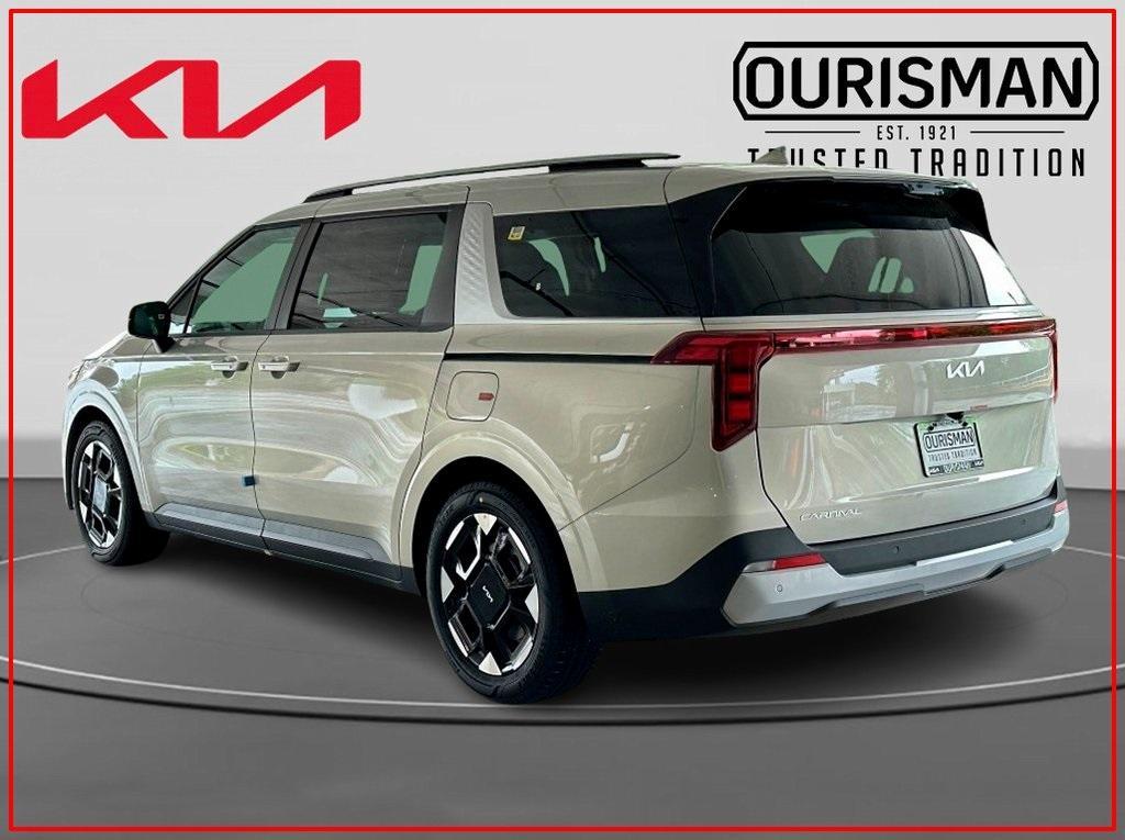 new 2025 Kia Carnival car, priced at $42,327