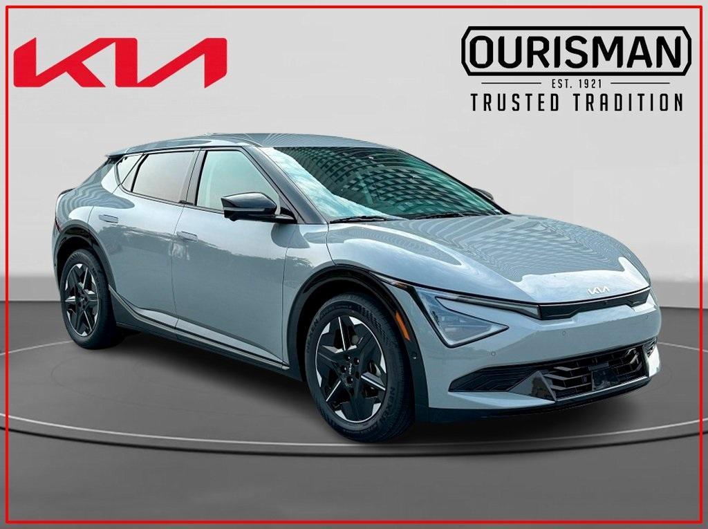 new 2025 Kia EV6 car, priced at $56,000