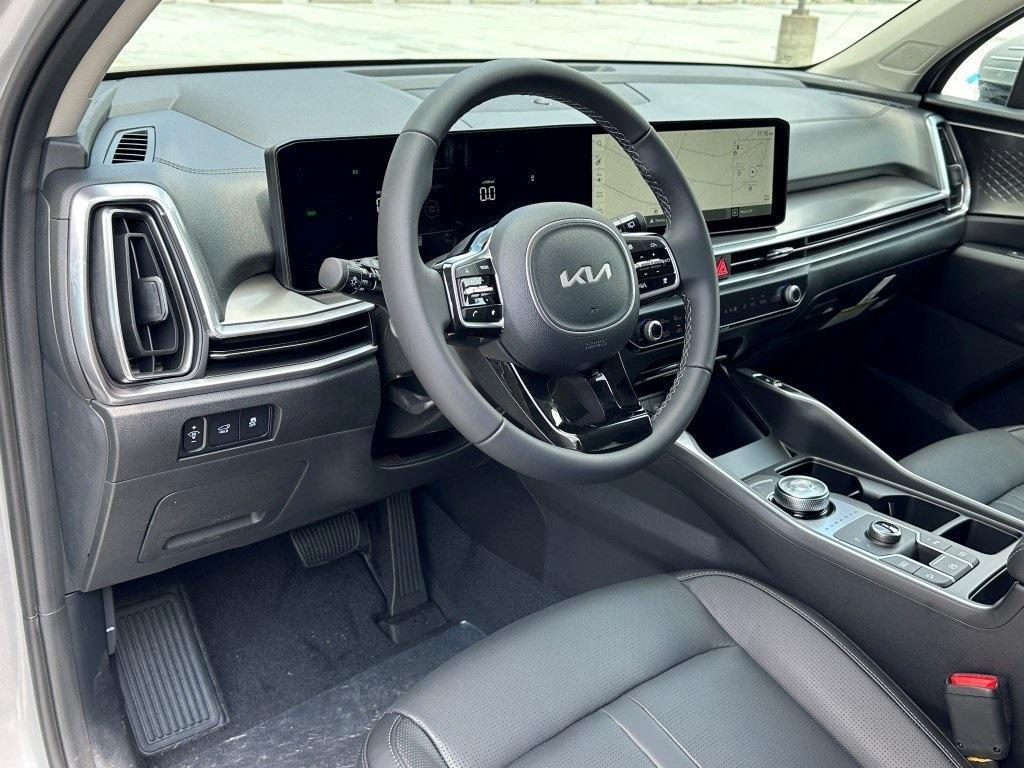 new 2025 Kia Sorento Hybrid car, priced at $37,849