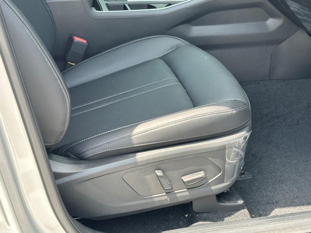 new 2025 Kia Sorento Hybrid car, priced at $37,849