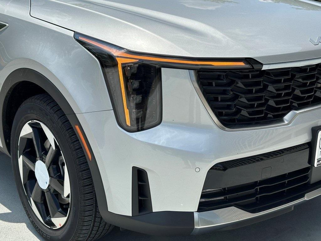 new 2025 Kia Sorento Hybrid car, priced at $37,849
