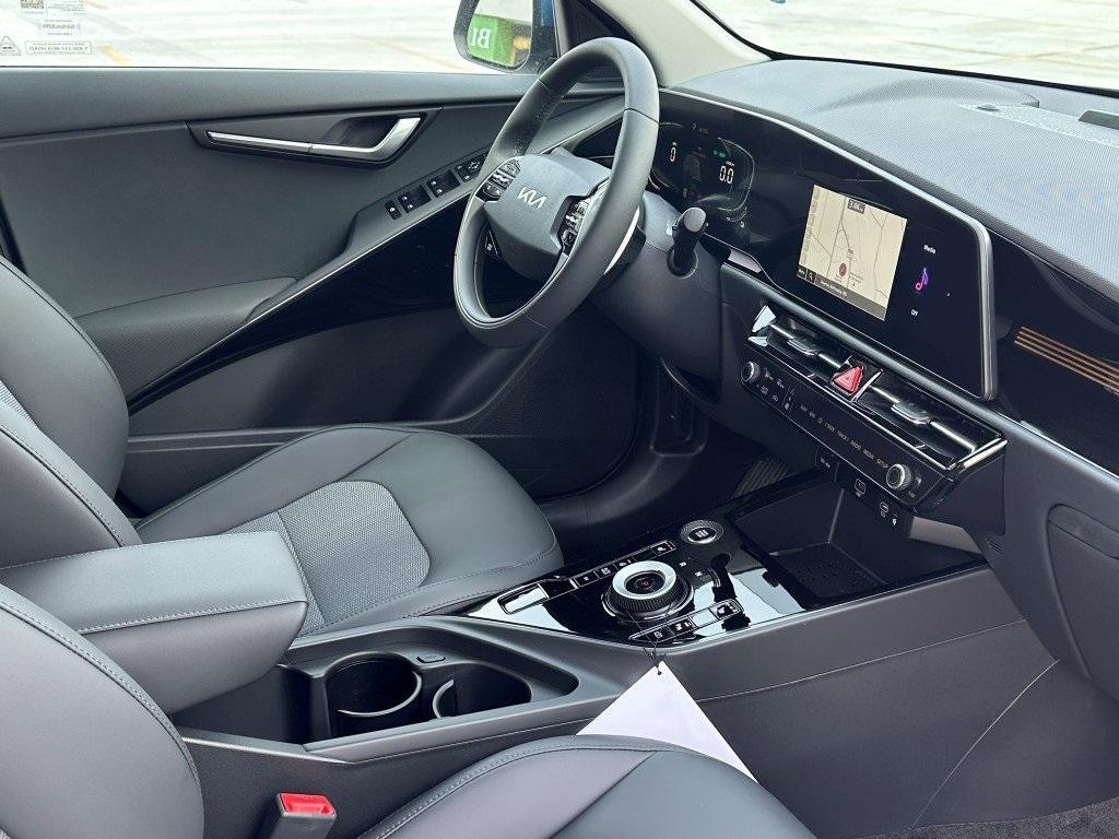 new 2025 Kia Niro Plug-In Hybrid car, priced at $36,938