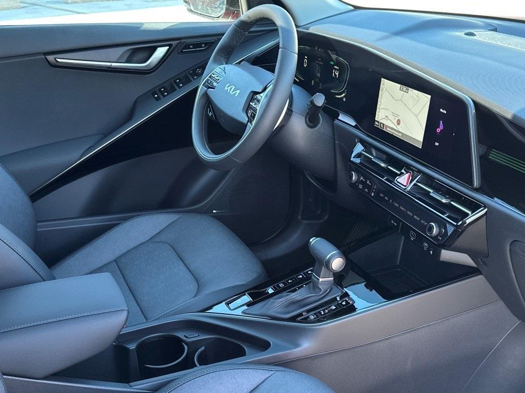 new 2025 Kia Niro car, priced at $33,036