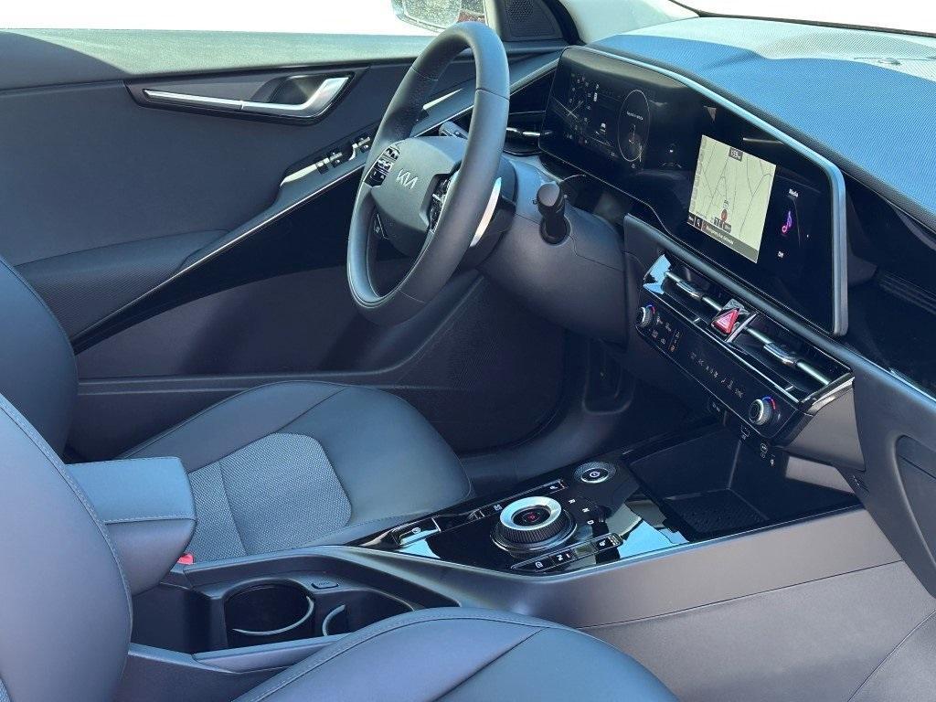 new 2025 Kia Niro EV car, priced at $33,715