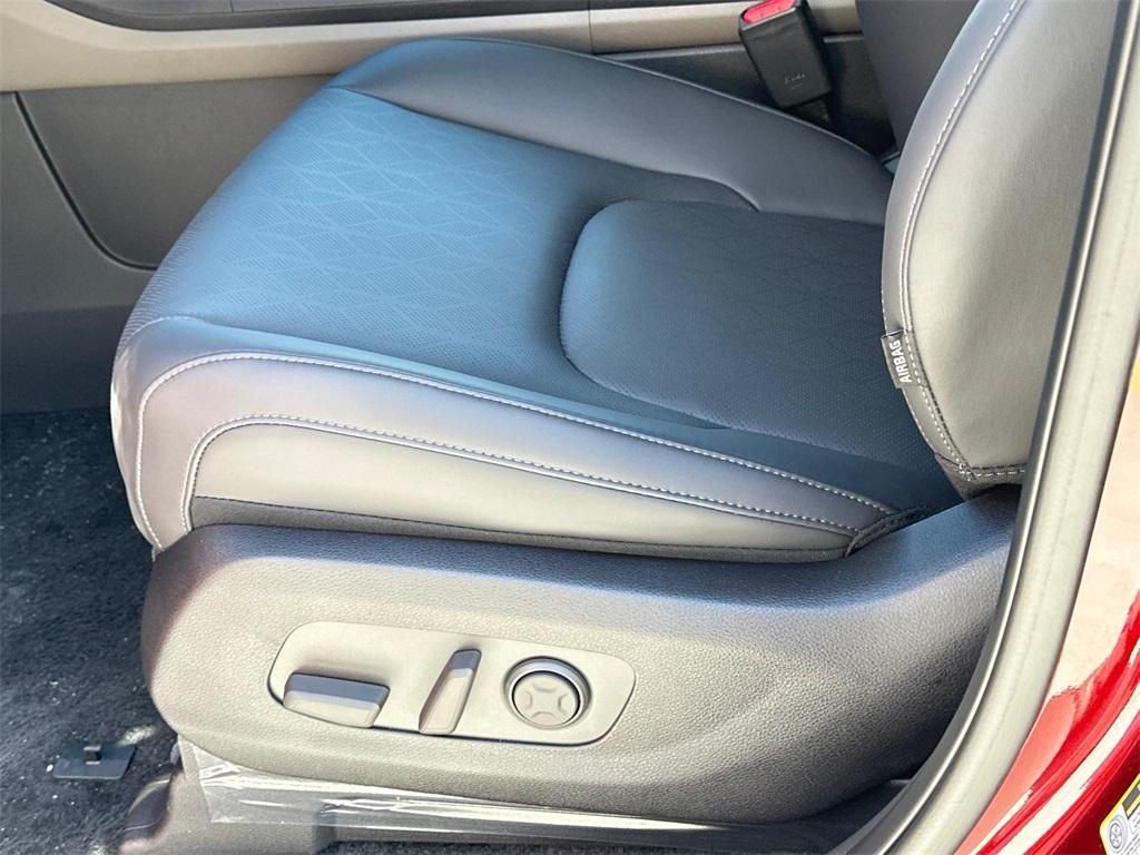 new 2026 Kia Carnival car, priced at $39,959