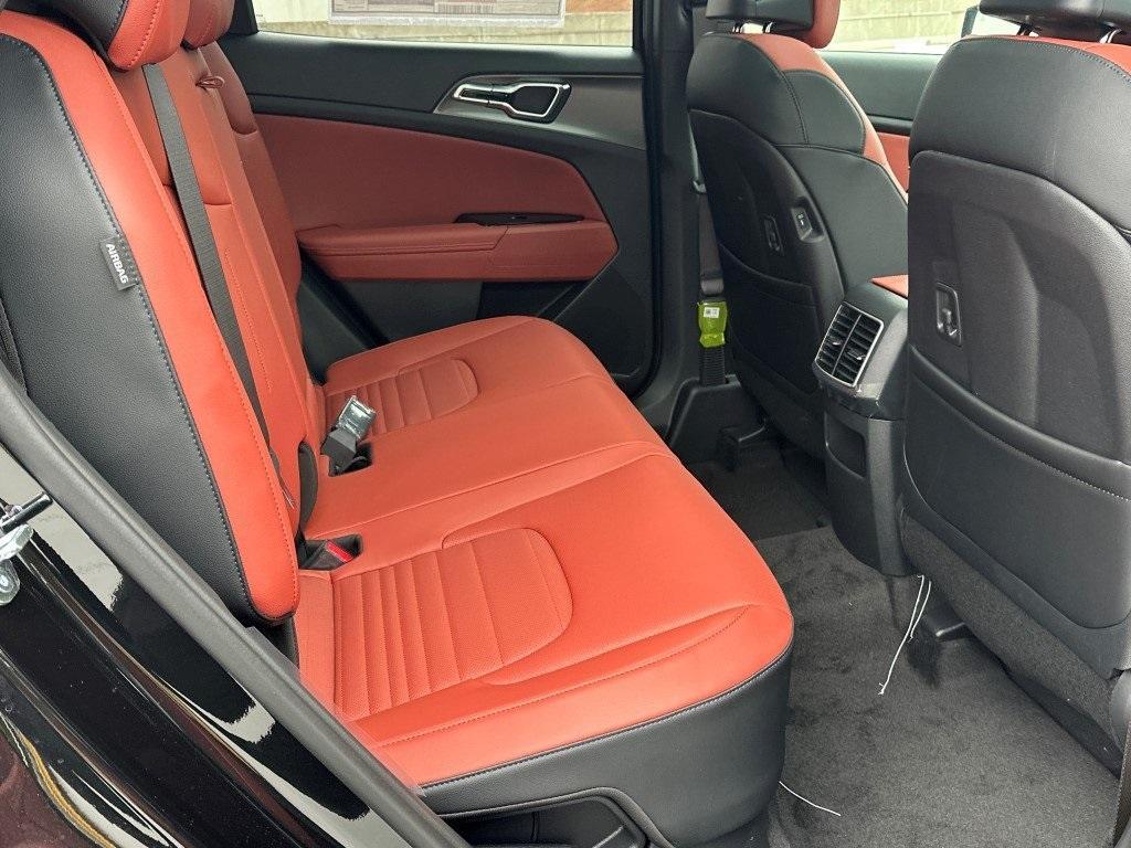 new 2025 Kia Sportage Hybrid car, priced at $39,160
