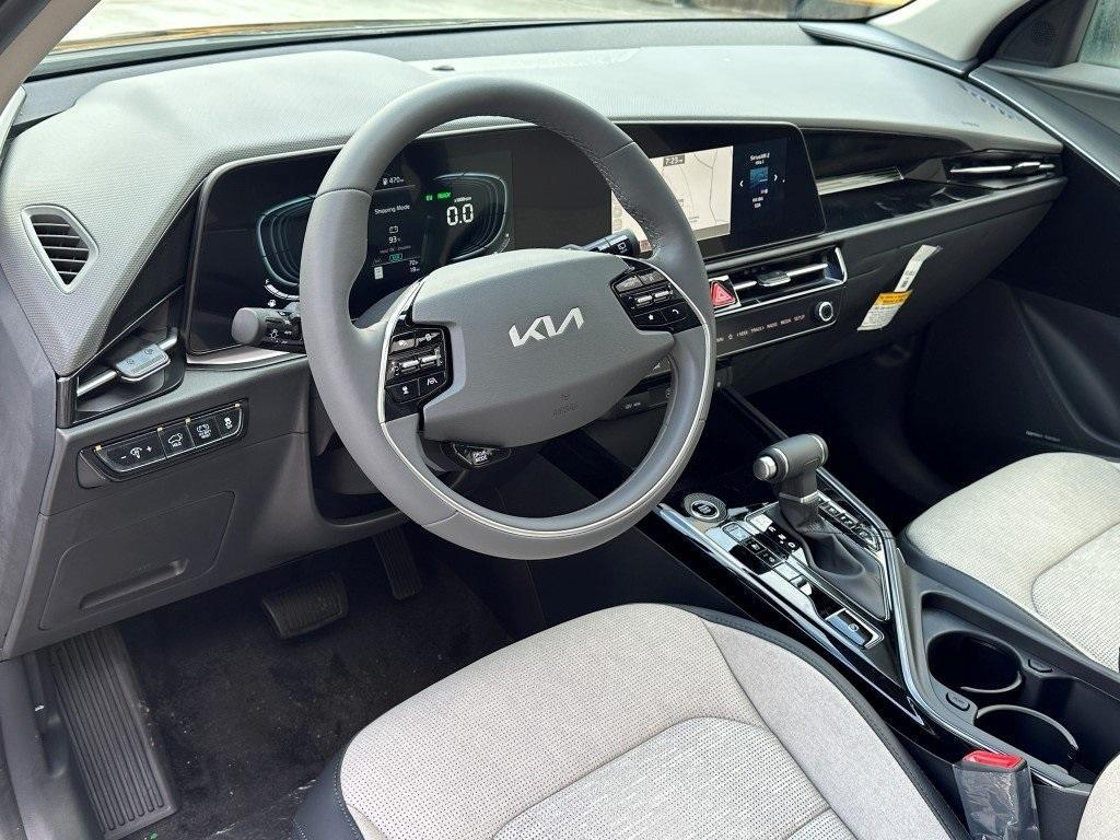 new 2025 Kia Niro car, priced at $30,707