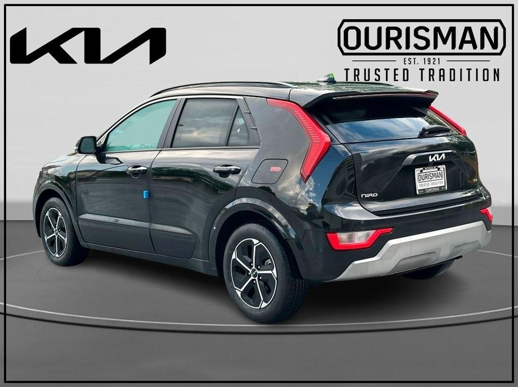 new 2025 Kia Niro car, priced at $30,707
