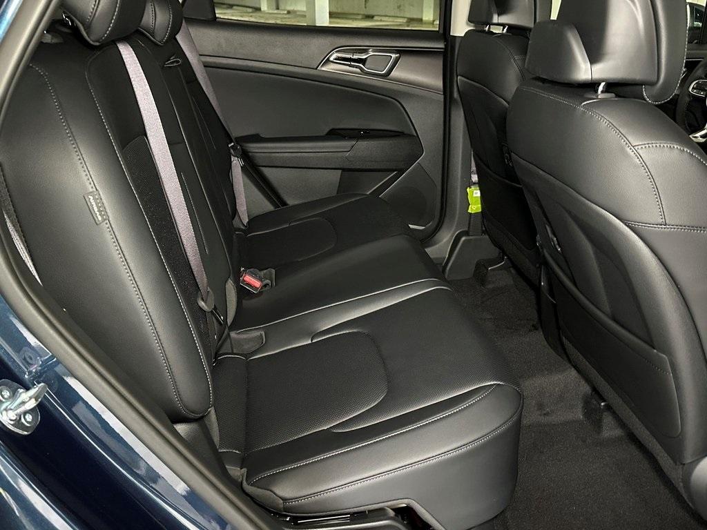 new 2025 Kia Sportage Hybrid car, priced at $35,460