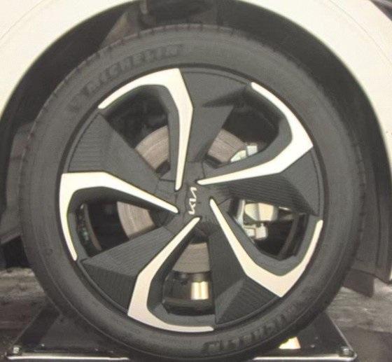 used 2023 Kia EV6 car, priced at $31,000