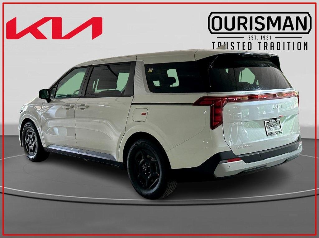 new 2025 Kia Carnival car, priced at $40,635