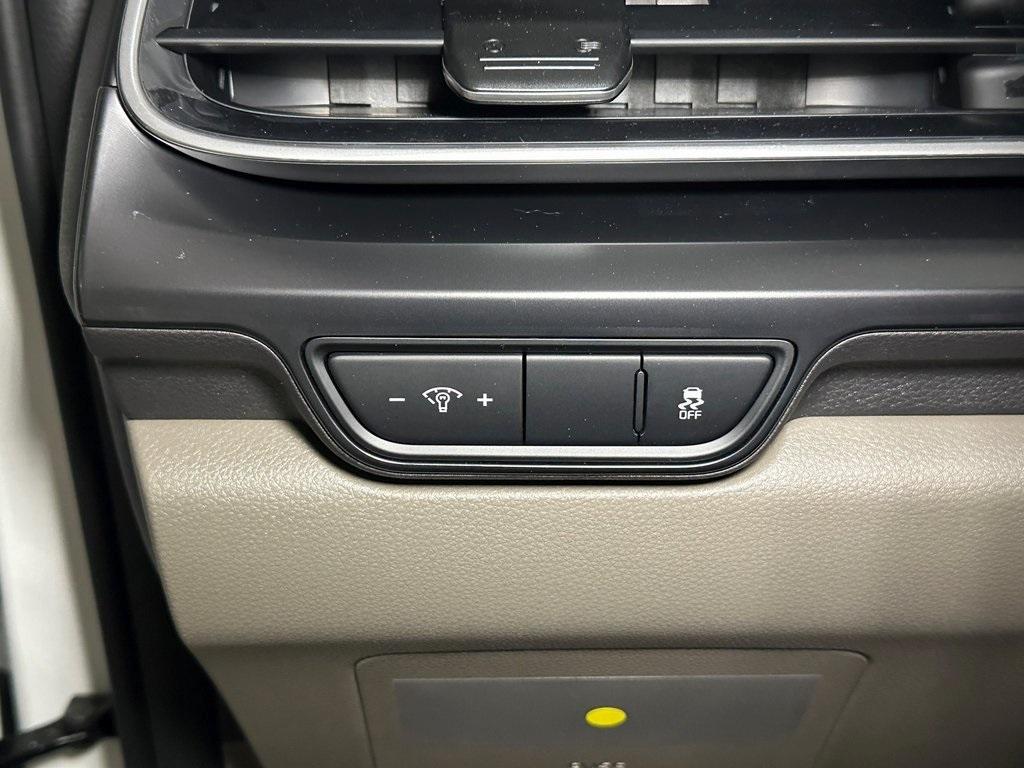 new 2025 Kia Carnival car, priced at $40,635