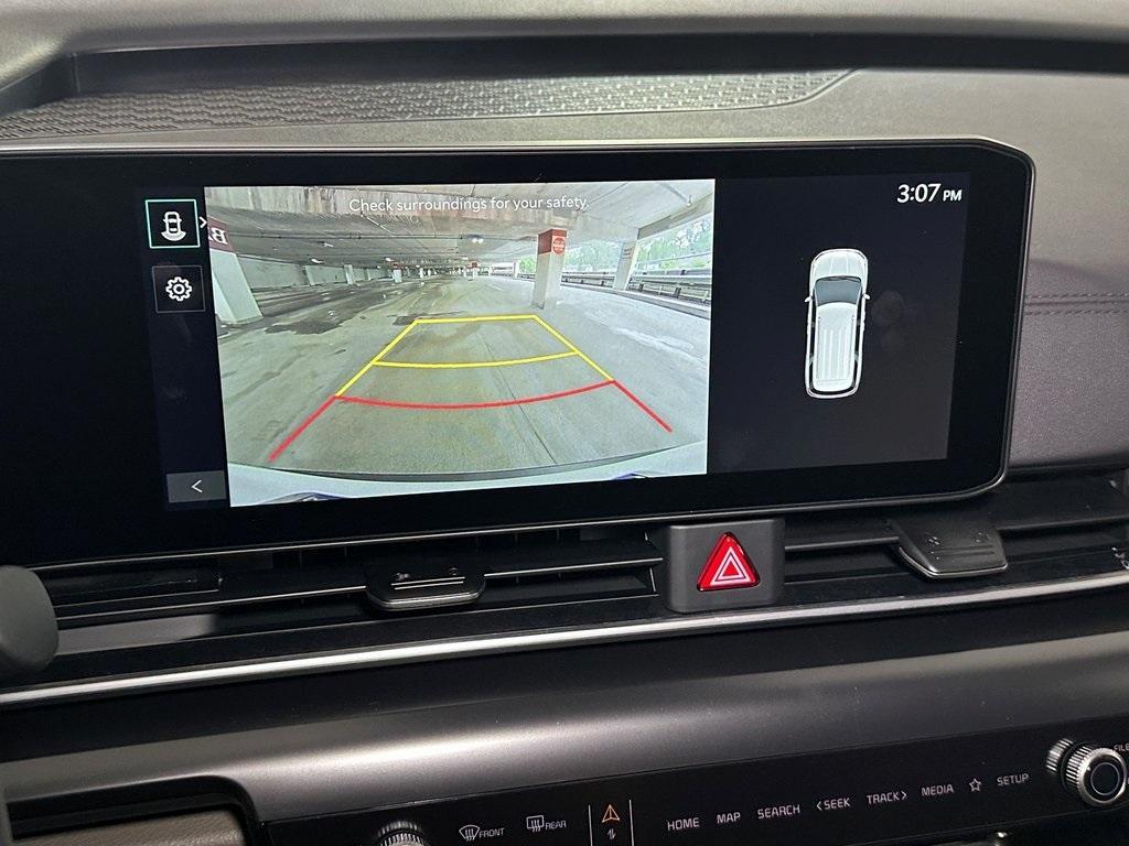 new 2025 Kia Carnival car, priced at $40,635