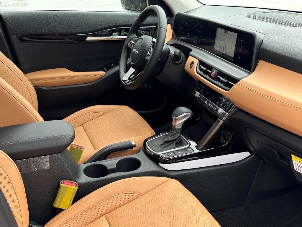 new 2025 Kia Seltos car, priced at $30,606