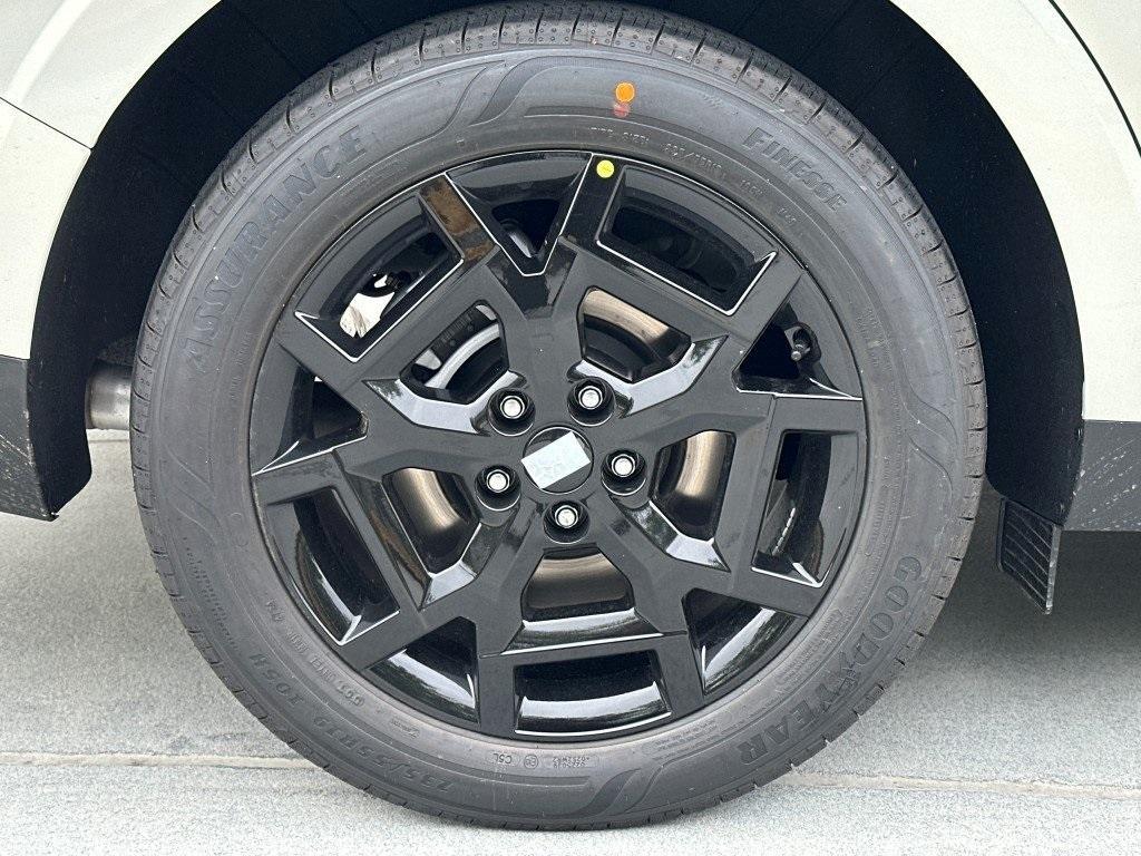 new 2025 Kia Carnival Hybrid car, priced at $52,986
