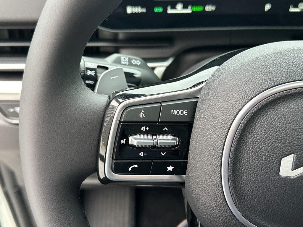 new 2025 Kia Carnival Hybrid car, priced at $52,986