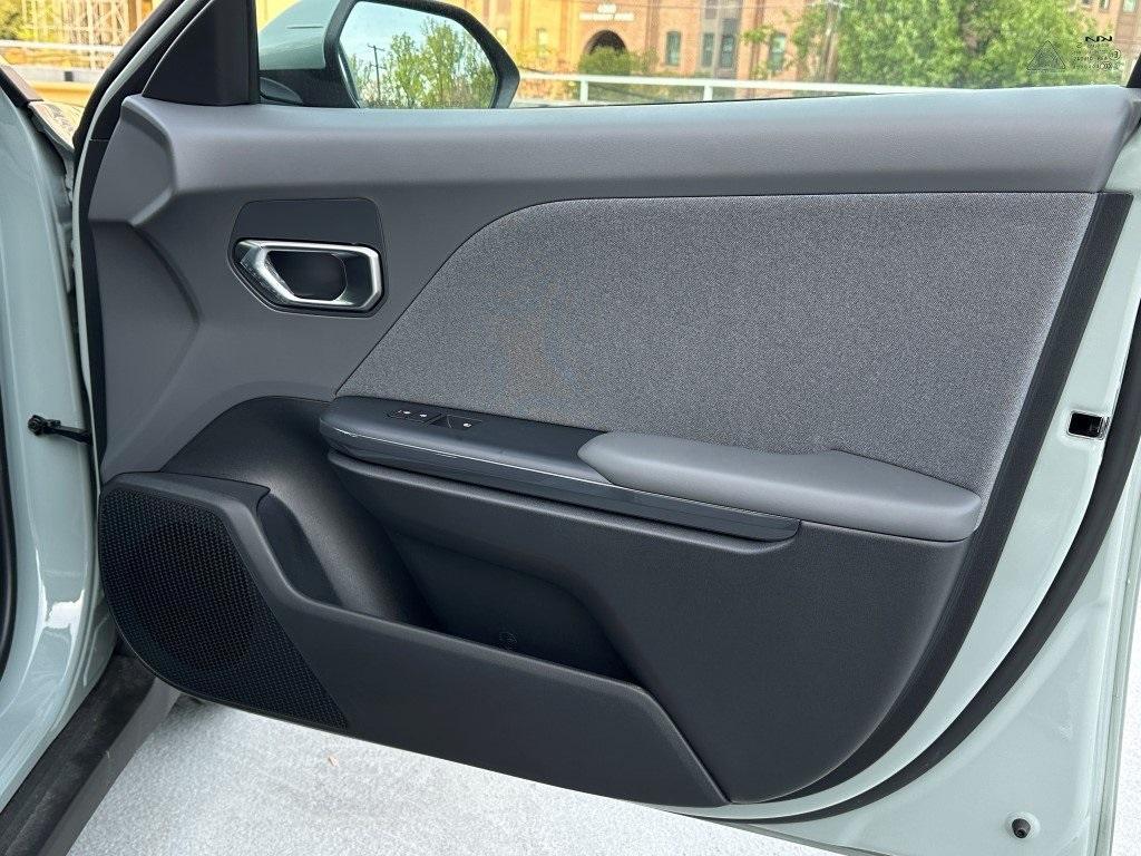 new 2025 Kia K4 car