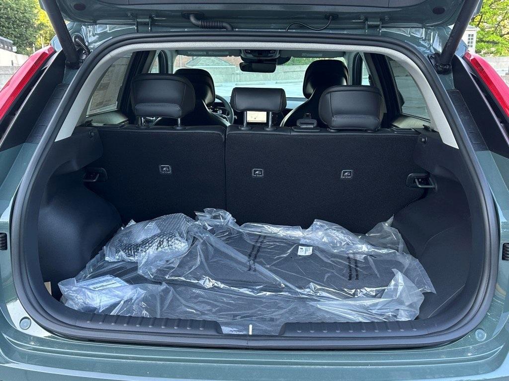 new 2025 Kia Niro Plug-In Hybrid car, priced at $42,407