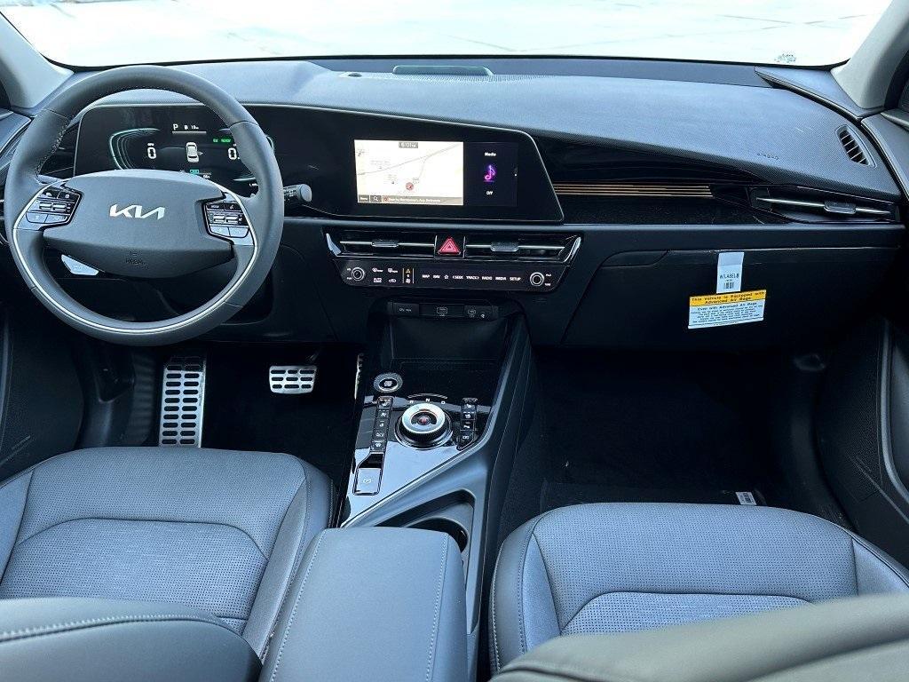 new 2025 Kia Niro Plug-In Hybrid car, priced at $42,407
