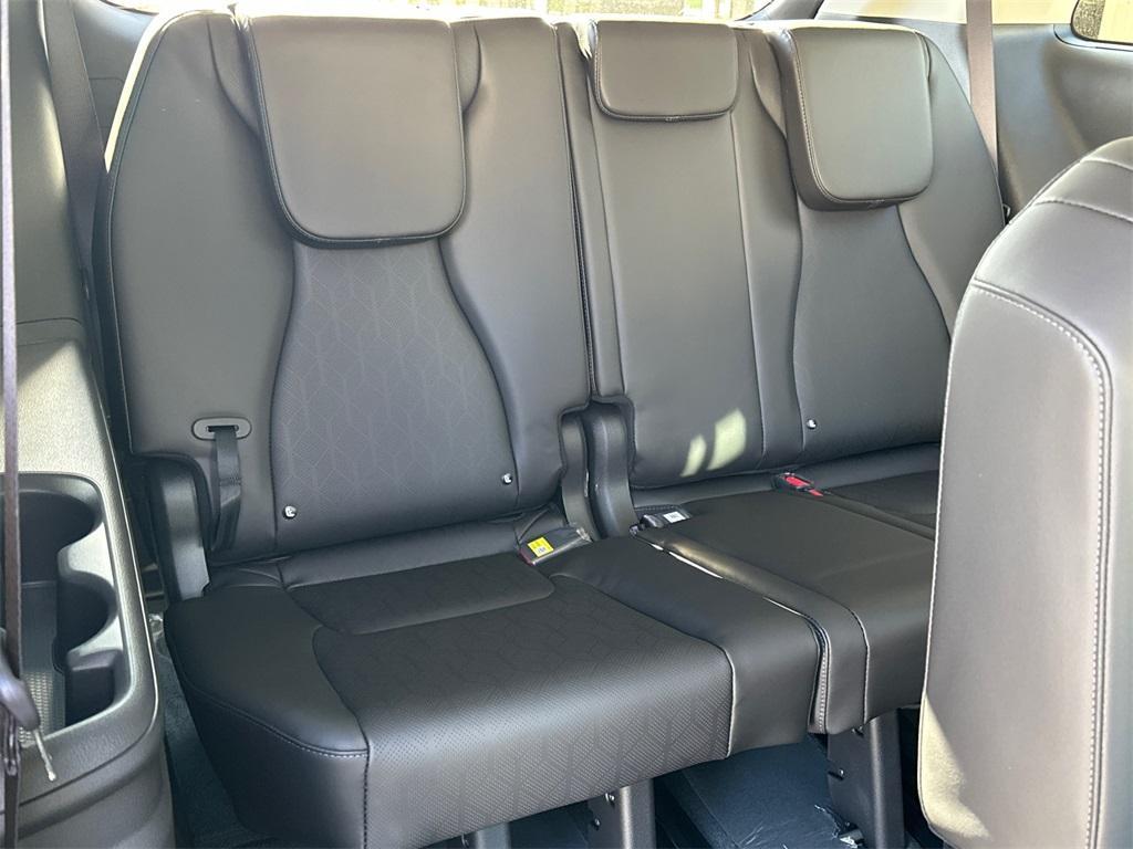 new 2026 Kia Carnival car, priced at $44,927