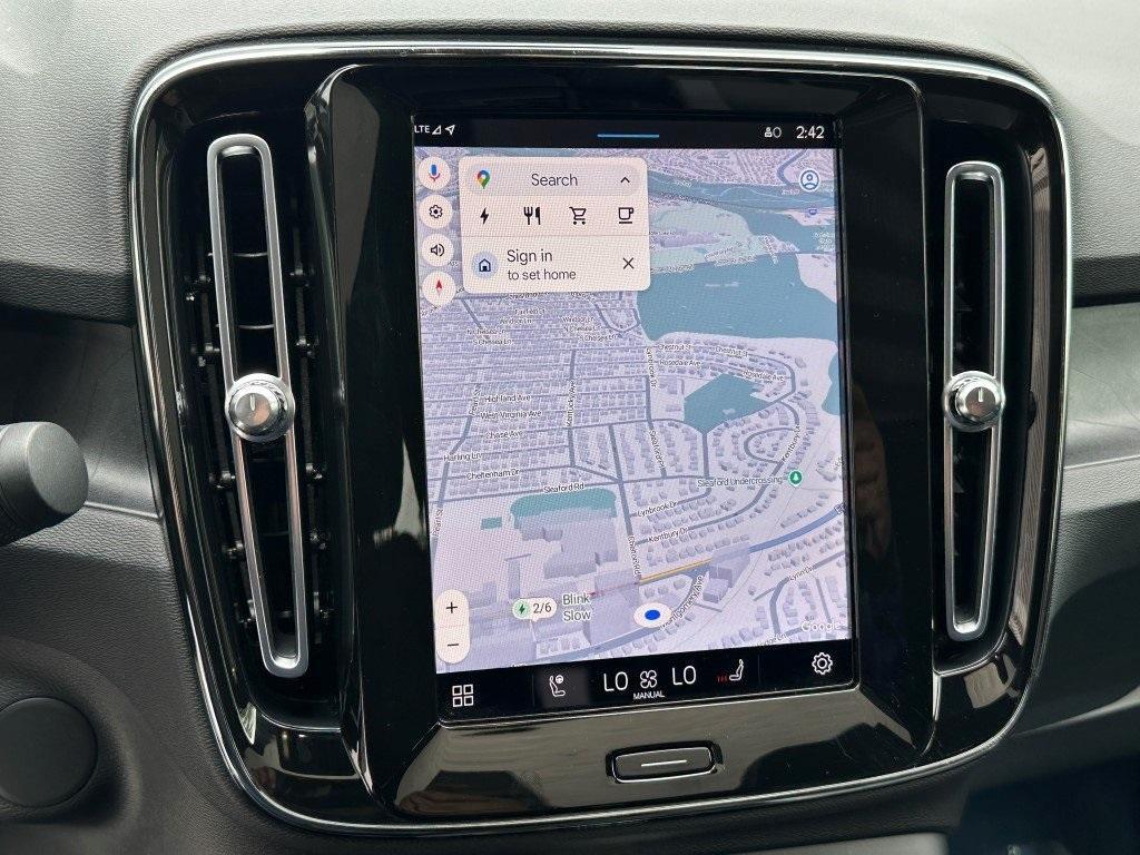 used 2022 Volvo C40 Recharge Pure Electric car, priced at $30,499