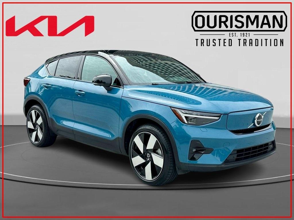 used 2022 Volvo C40 Recharge Pure Electric car, priced at $30,499