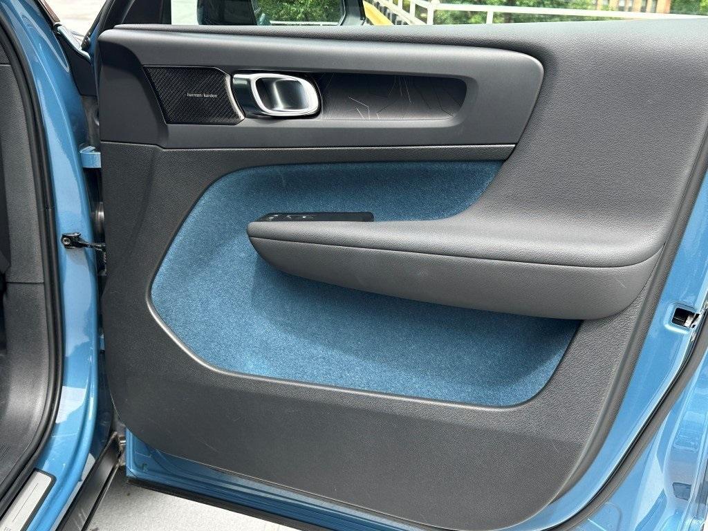 used 2022 Volvo C40 Recharge Pure Electric car, priced at $30,499