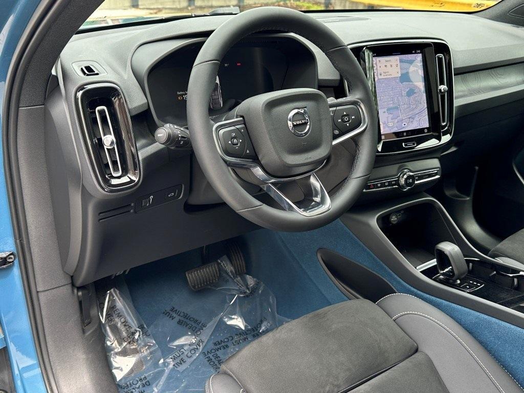 used 2022 Volvo C40 Recharge Pure Electric car, priced at $30,499