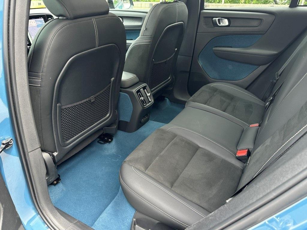 used 2022 Volvo C40 Recharge Pure Electric car, priced at $30,499