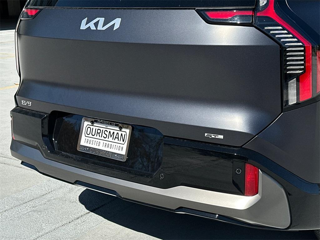 new 2026 Kia EV9 car, priced at $64,890