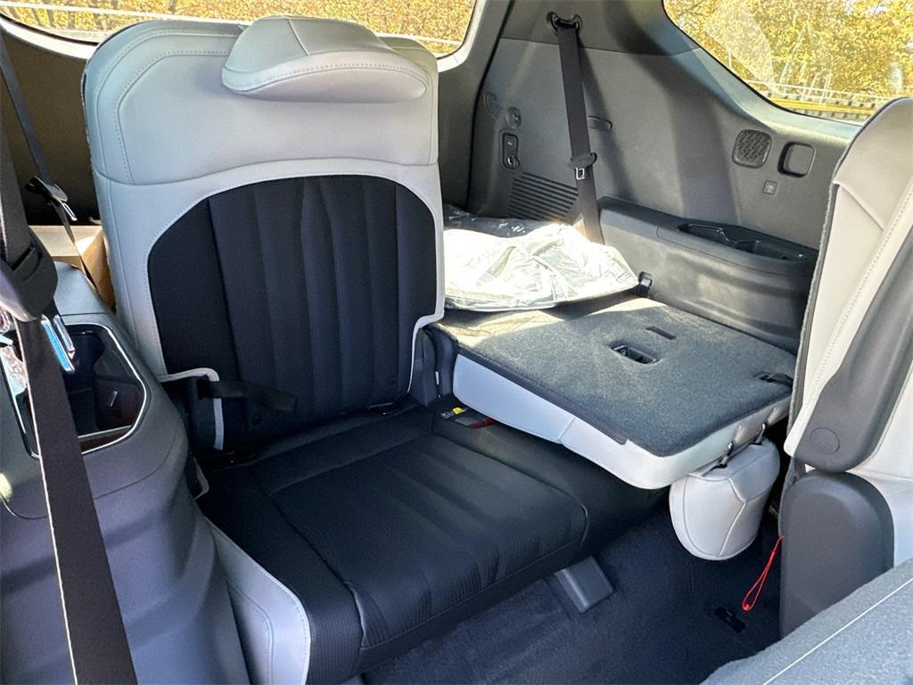 new 2026 Kia EV9 car, priced at $64,890