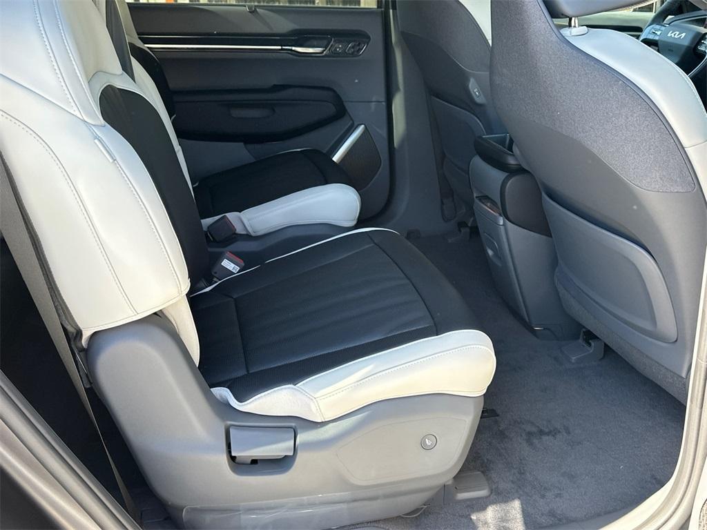 new 2026 Kia EV9 car, priced at $64,890