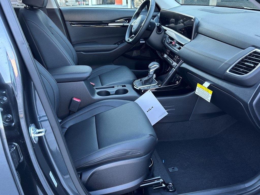 new 2025 Kia Seltos car, priced at $31,287