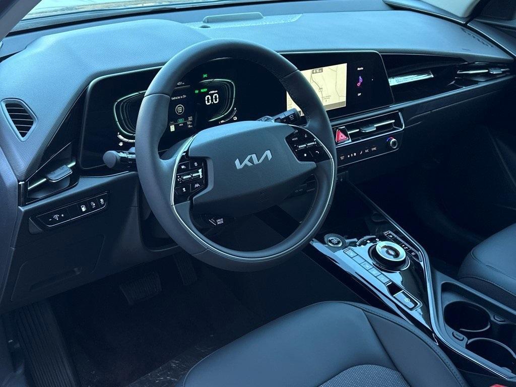 new 2025 Kia Niro Plug-In Hybrid car, priced at $35,260