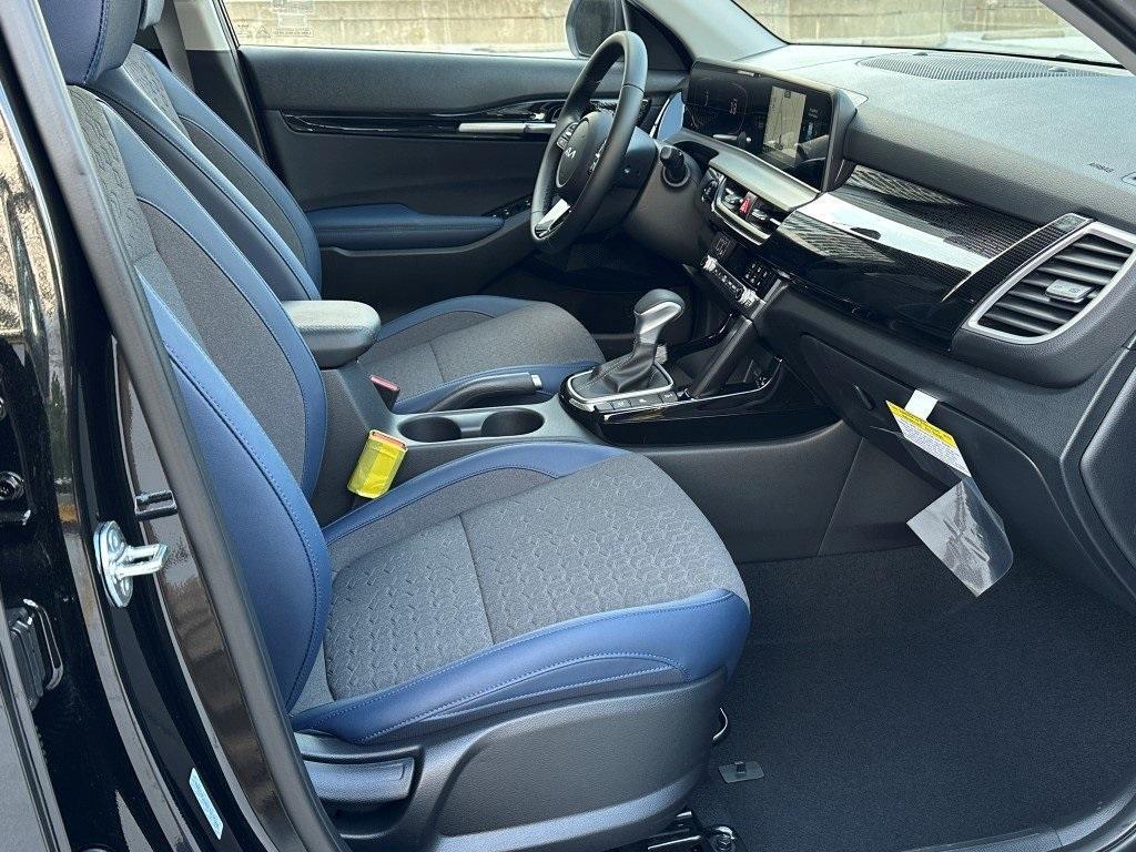 new 2025 Kia Seltos car, priced at $26,264