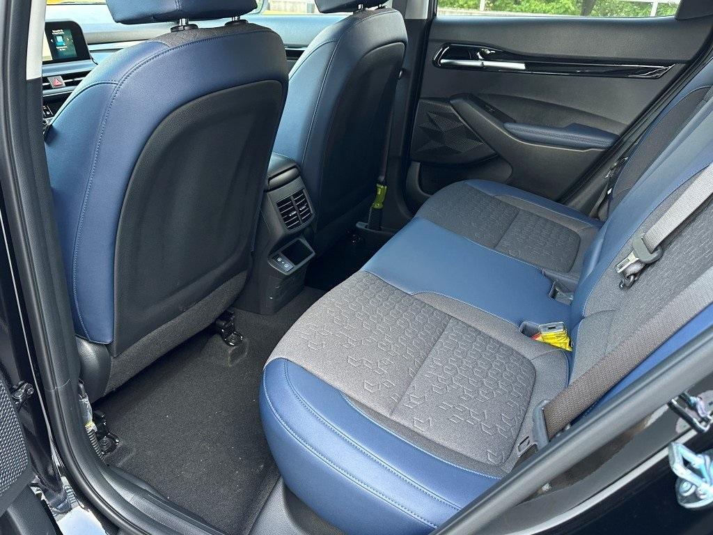 new 2025 Kia Seltos car, priced at $26,264