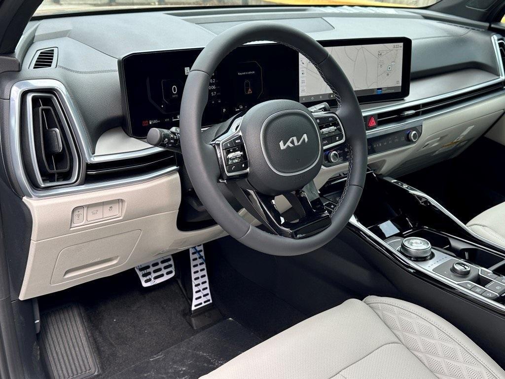 new 2025 Kia Sorento Hybrid car, priced at $43,593
