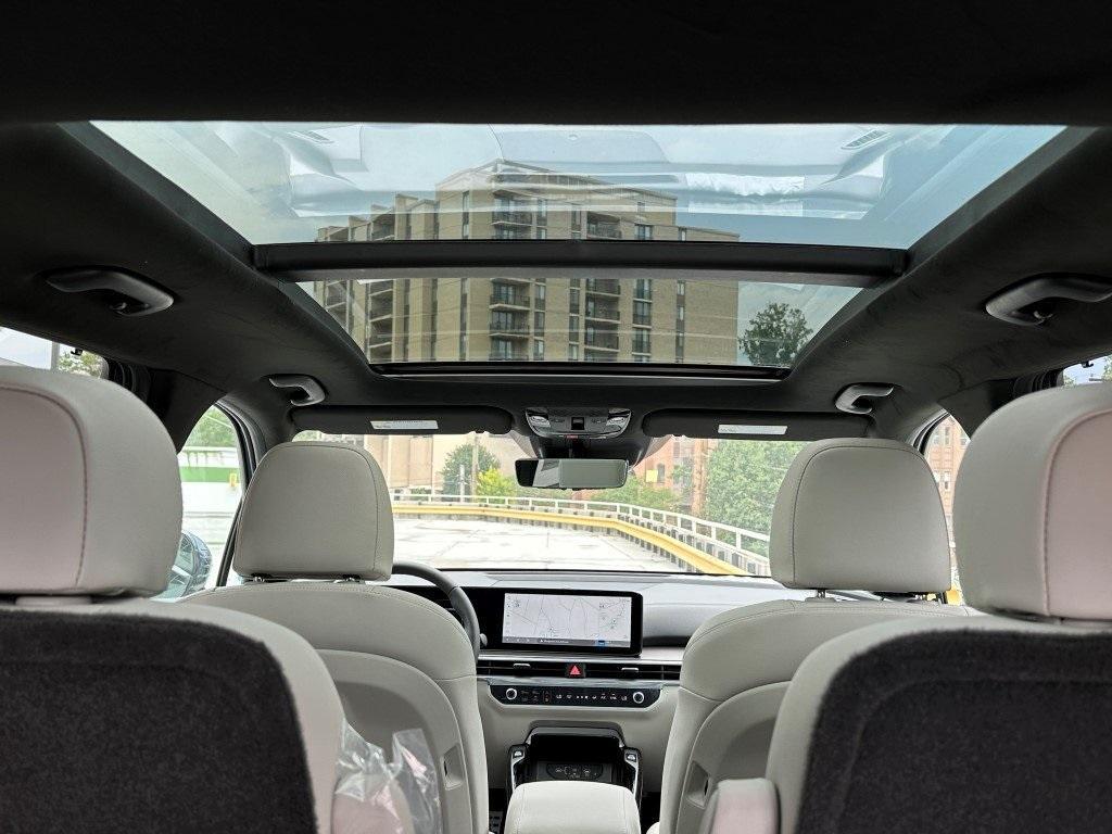 new 2025 Kia Sorento Hybrid car, priced at $43,593