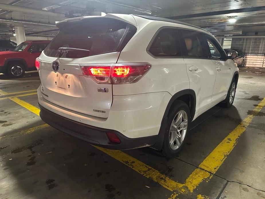 used 2016 Toyota Highlander Hybrid car, priced at $23,910