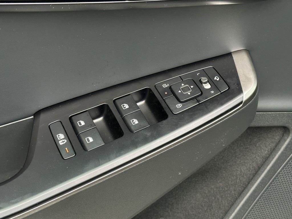 new 2025 Kia EV6 car, priced at $54,140