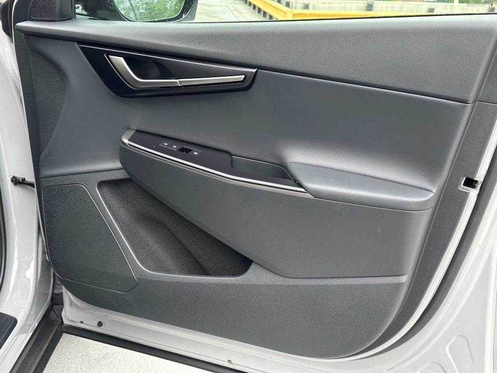 new 2025 Kia EV6 car, priced at $54,140