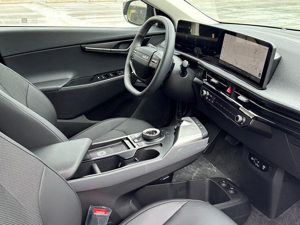 new 2025 Kia EV6 car, priced at $54,140