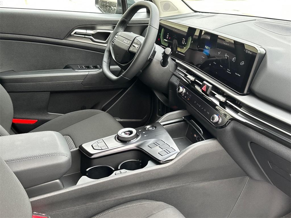 new 2026 Kia Sportage Hybrid car, priced at $29,828