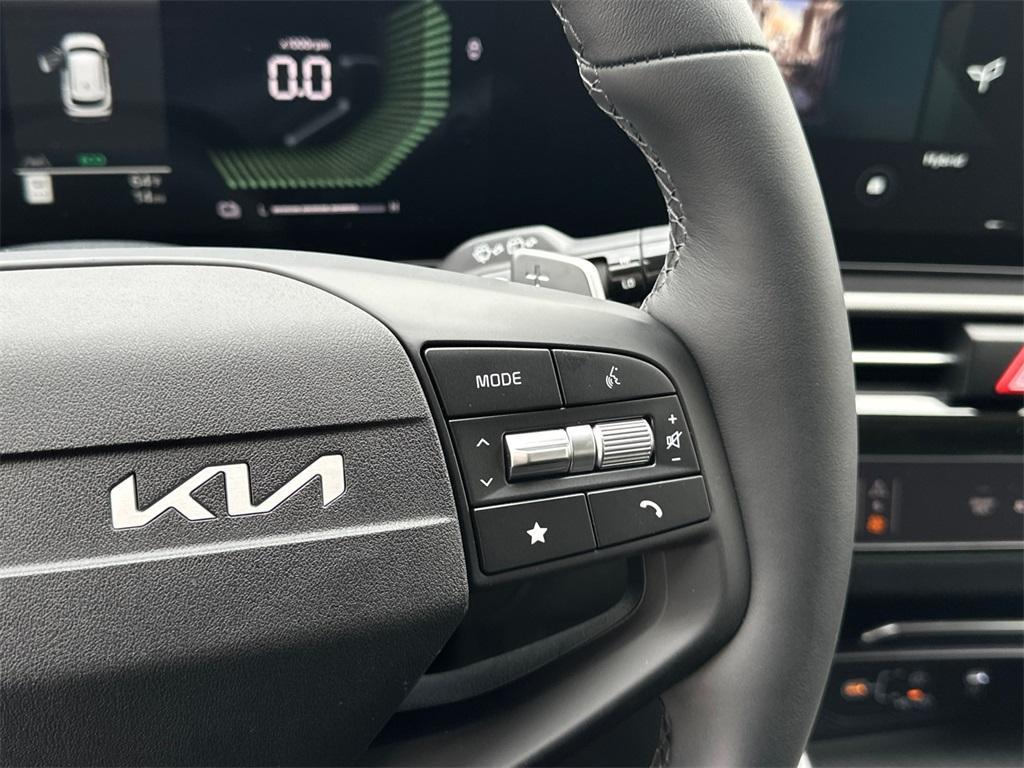 new 2026 Kia Sportage Hybrid car, priced at $29,828