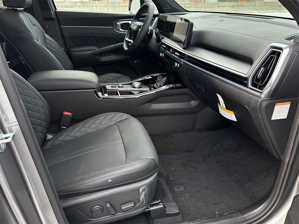 new 2026 Kia Sorento Hybrid car, priced at $44,927