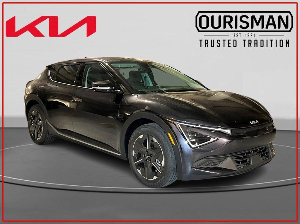 new 2025 Kia EV6 car, priced at $51,640