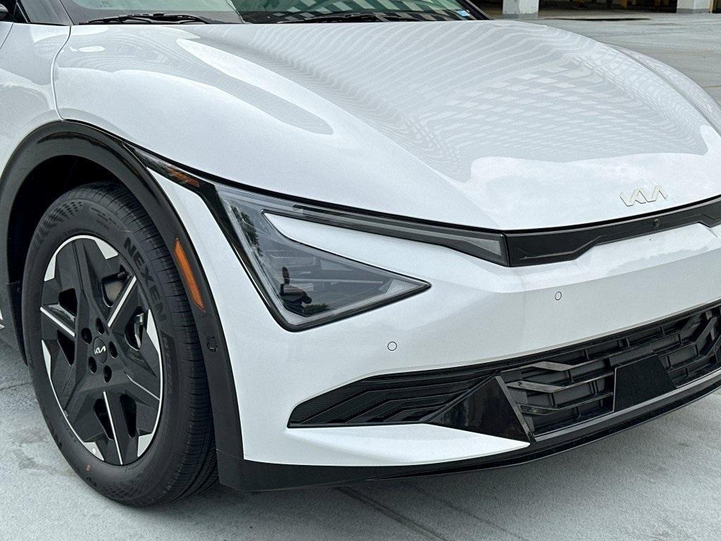 new 2025 Kia EV6 car, priced at $56,305