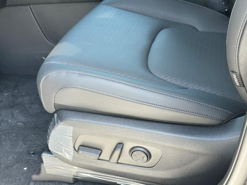 new 2026 Kia Carnival car, priced at $49,179